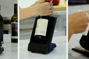 Remove and retain a wine label in near-perfect condition – Souvino Crowdfunding